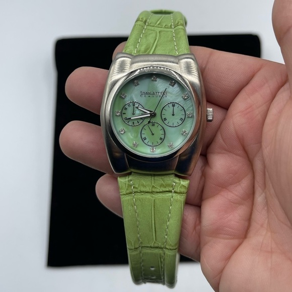 Joan Rivers Classics Collection Silver Tone Women's Watch - Picture 2 of 5